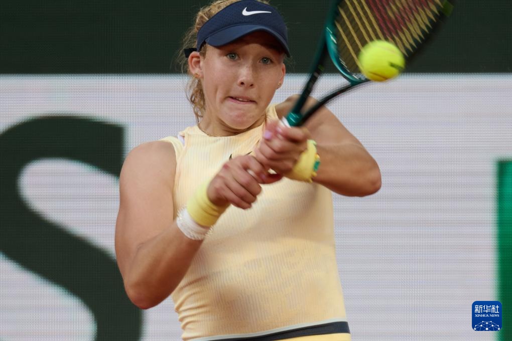 推杆都显得 推杆都显得