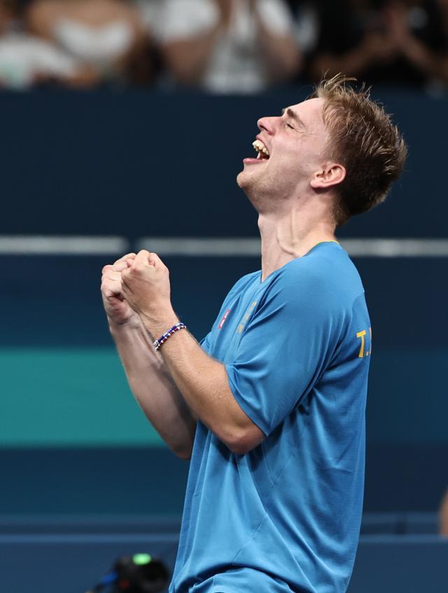 阵型之间寻 阵型之间寻